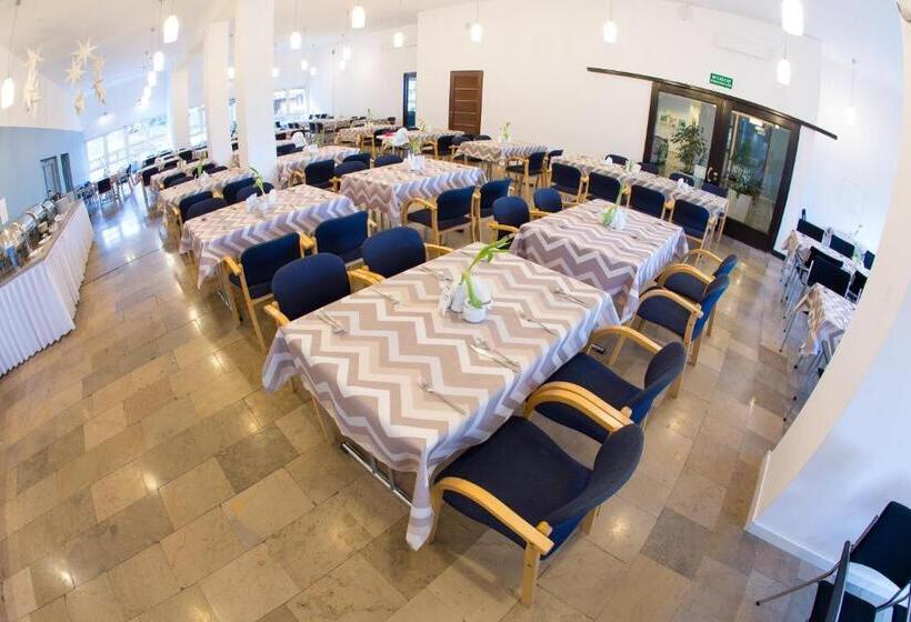 Отель Karolinka