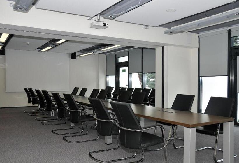 Отель Karolinka