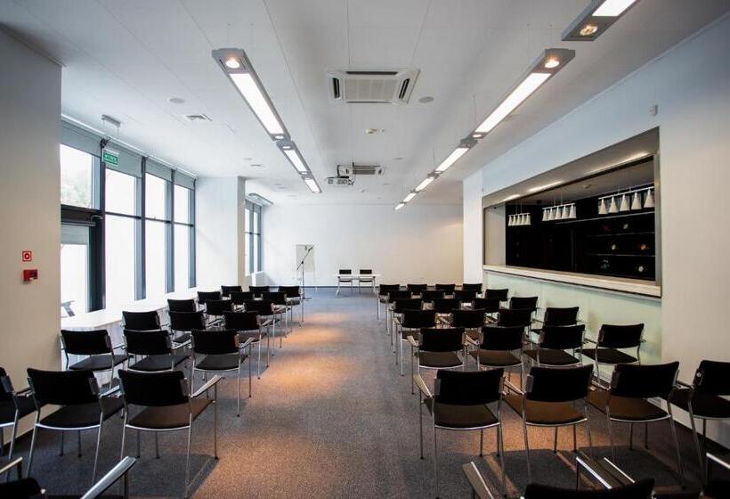 Отель Karolinka