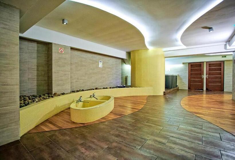 Отель Karolinka