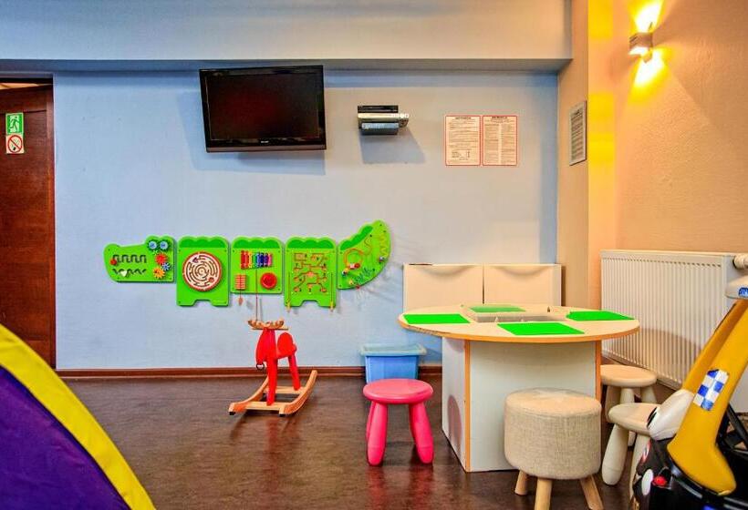 Отель Karolinka