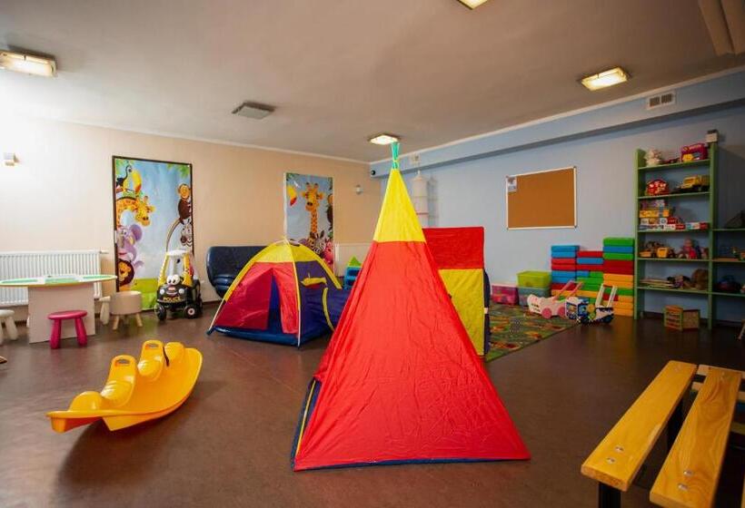 Отель Karolinka