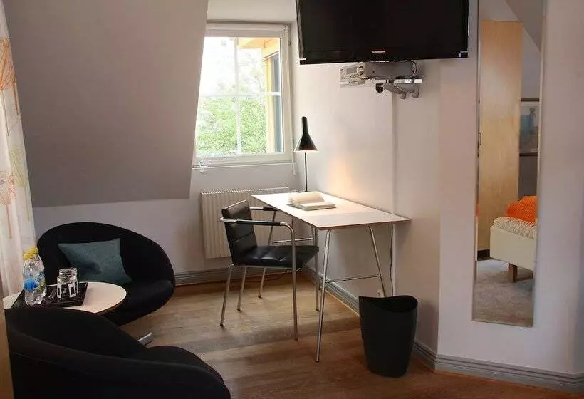 Hôtel L Oskar