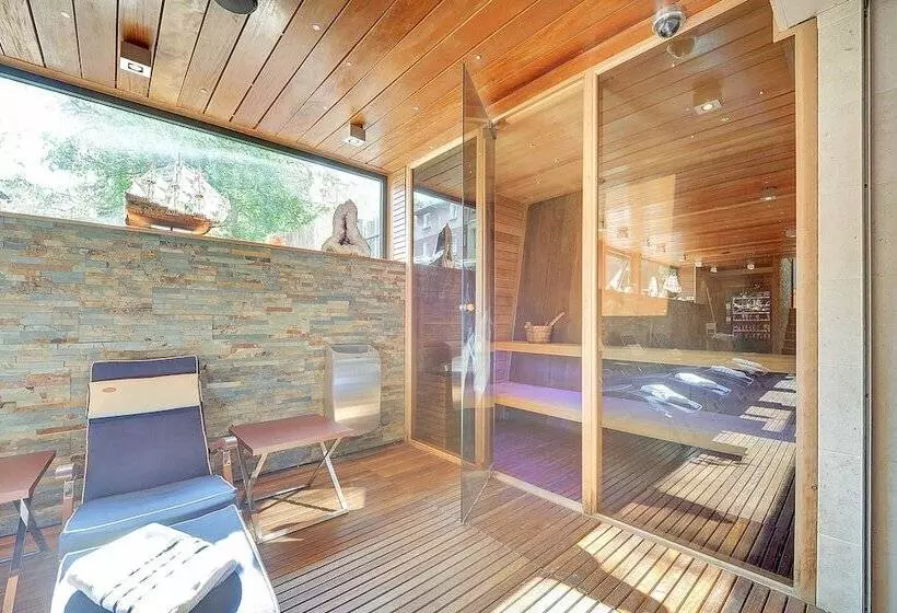 ホテル Mala Anglia Deluxe Rooms & Spa