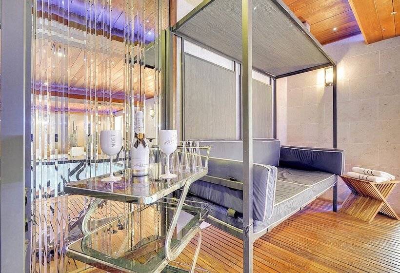 ホテル Mala Anglia Deluxe Rooms & Spa