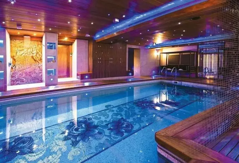 ホテル Mala Anglia Deluxe Rooms & Spa