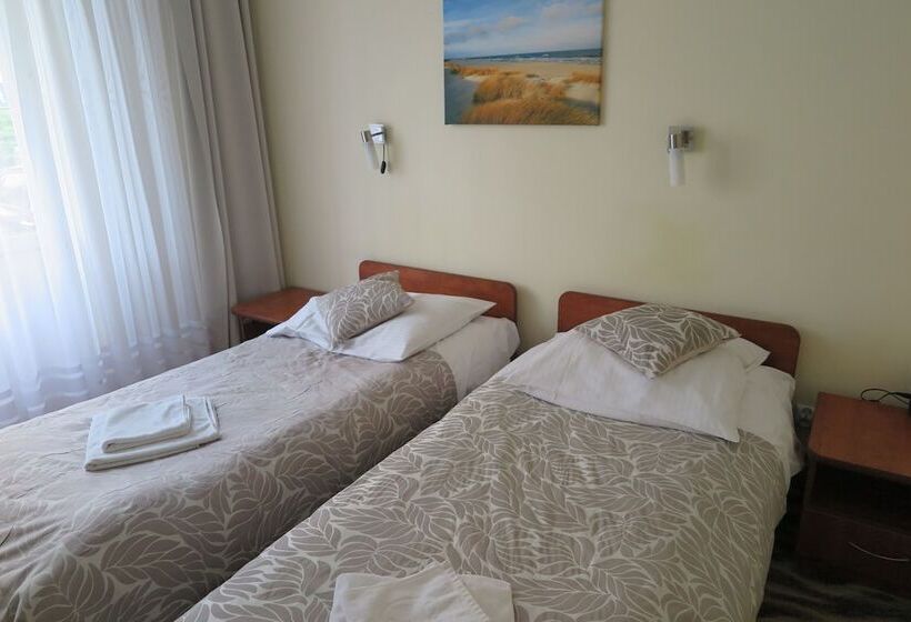 בית מלון כפרי Nat Kołobrzeg