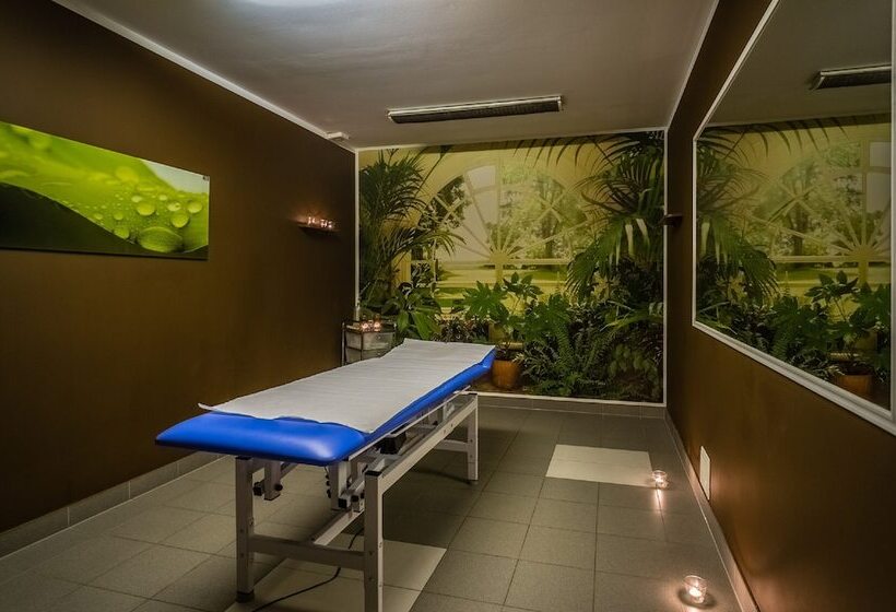 בית מלון כפרי Nat Kołobrzeg