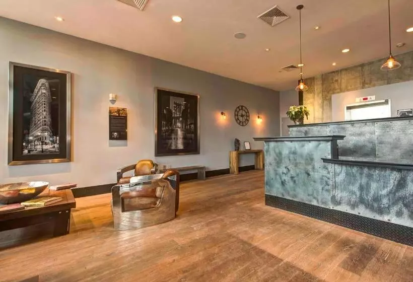 ホテル Pelican Residences At Cast Iron Lofts