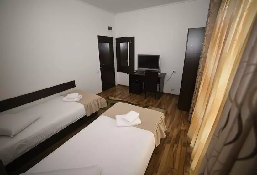 Hotelli Pensiunea Zbor