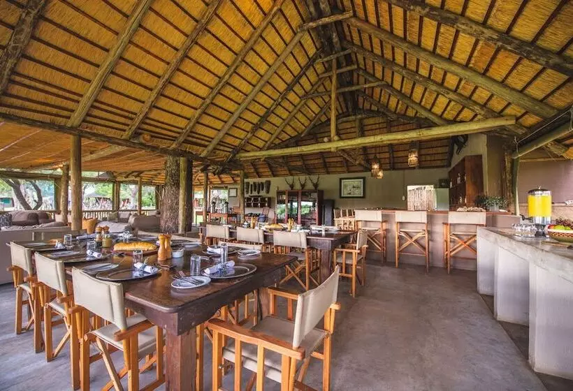 هتل Shindzela Tented Safari Camp
