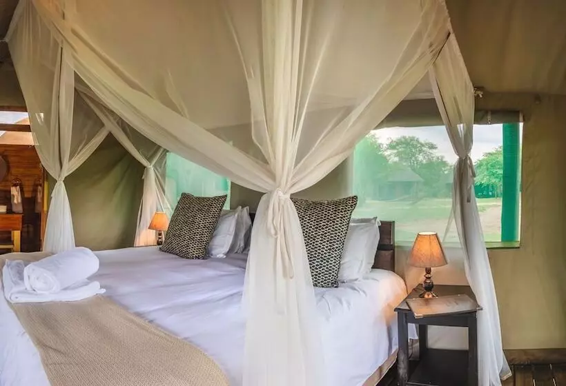 هتل Shindzela Tented Safari Camp