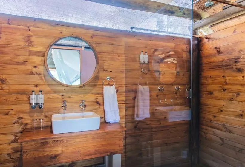 هتل Shindzela Tented Safari Camp