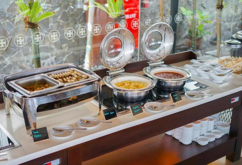 فندق Swissbelinn Saripetojo Solo