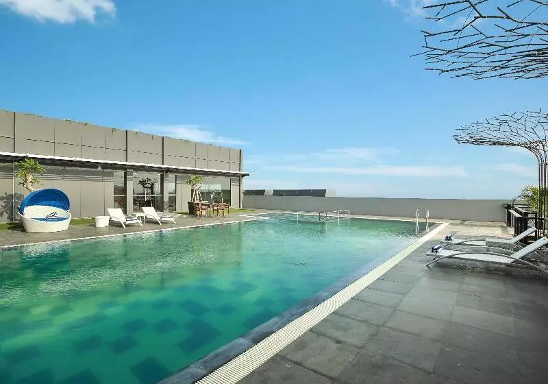 Hotelli Swissbelinn Saripetojo Solo