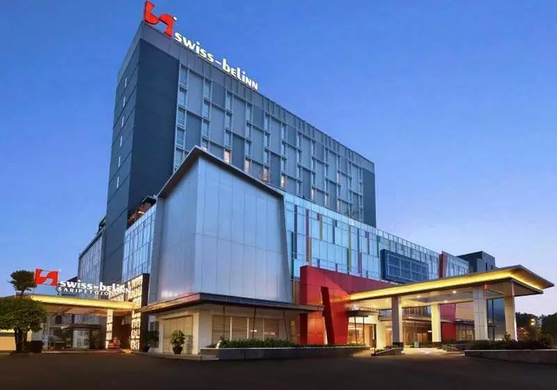 Hotelli Swissbelinn Saripetojo Solo