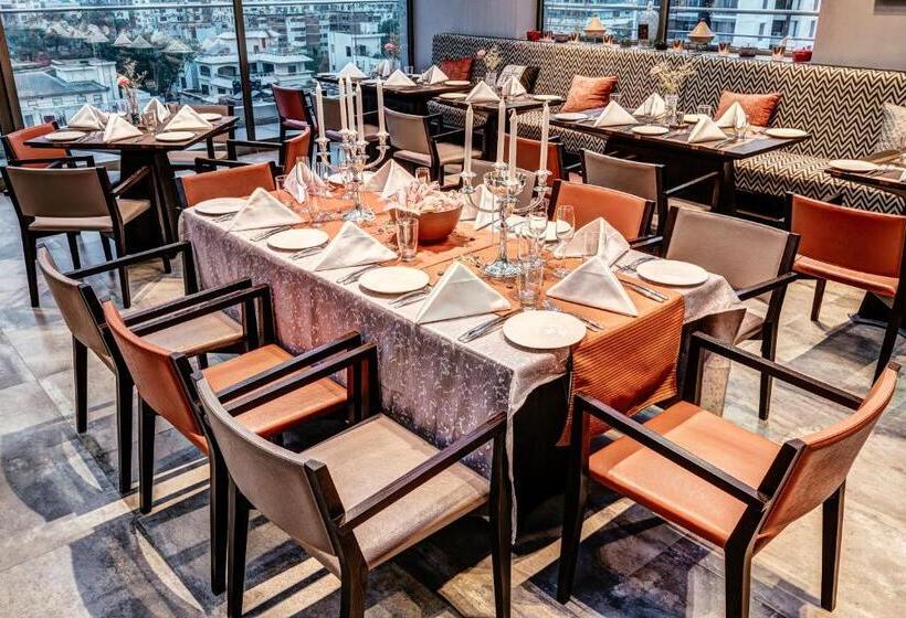 هتل The Way Dhaka