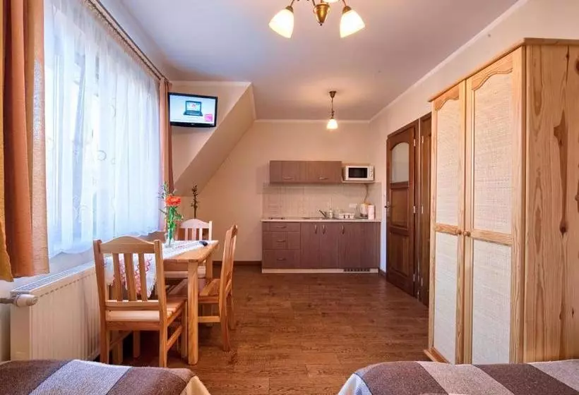 هتل Visitzakopane City Apartments