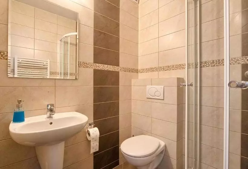 هتل Visitzakopane City Apartments