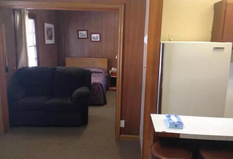 Jamestown Motel
