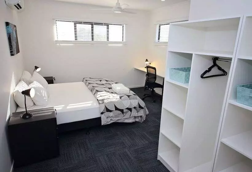 Retkeilymaja Mihaven Shared Living   Gatton St