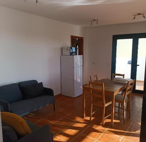 ユースホステル Moana Surf House