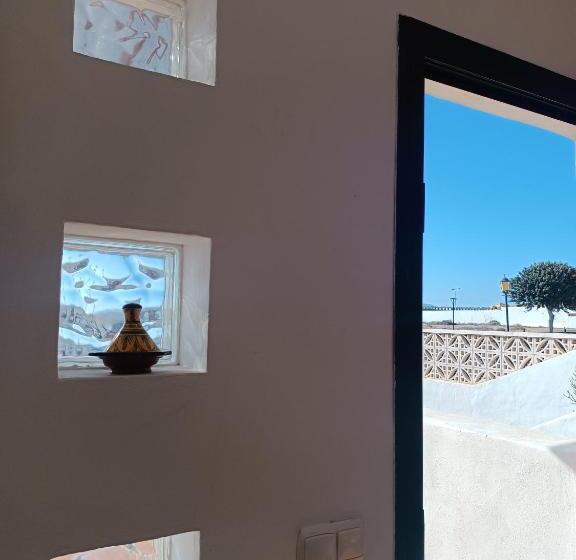 ユースホステル Moana Surf House