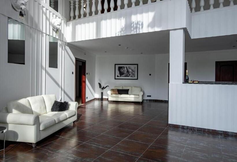 ユースホステル Resto Park традиція