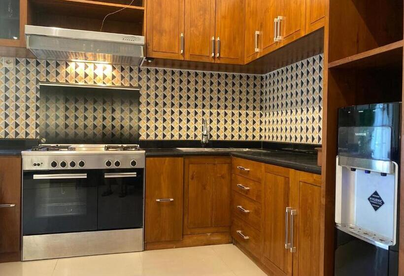 فندق صغير Revive By Snooze