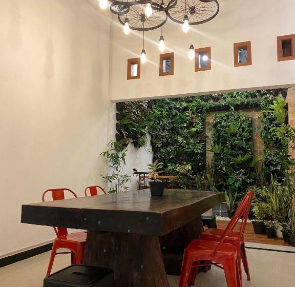 فندق صغير Revive By Snooze