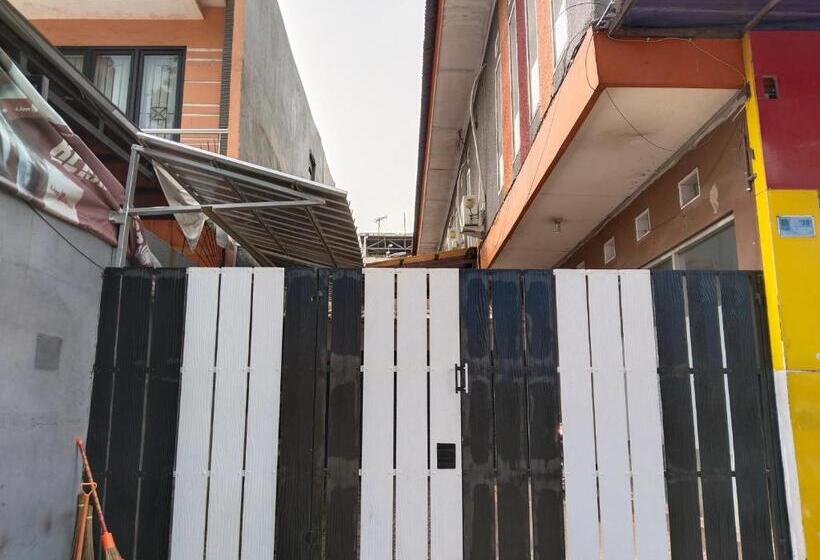 Hostel Sman House Powered By Cocotel