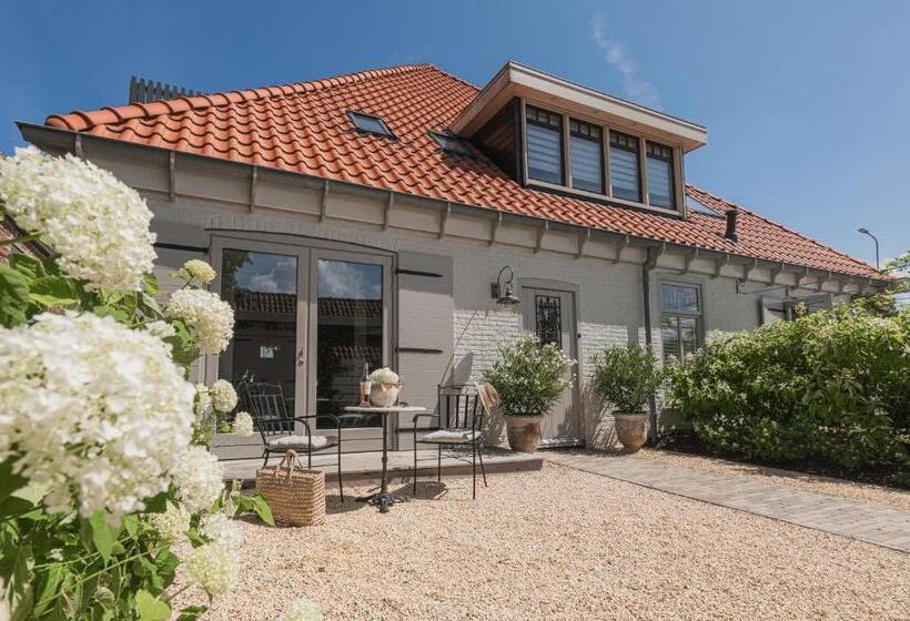 Bed and Breakfast Chez Lindy Country Guesthouse