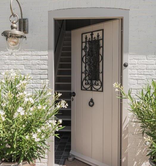 Bed and Breakfast Chez Lindy Country Guesthouse