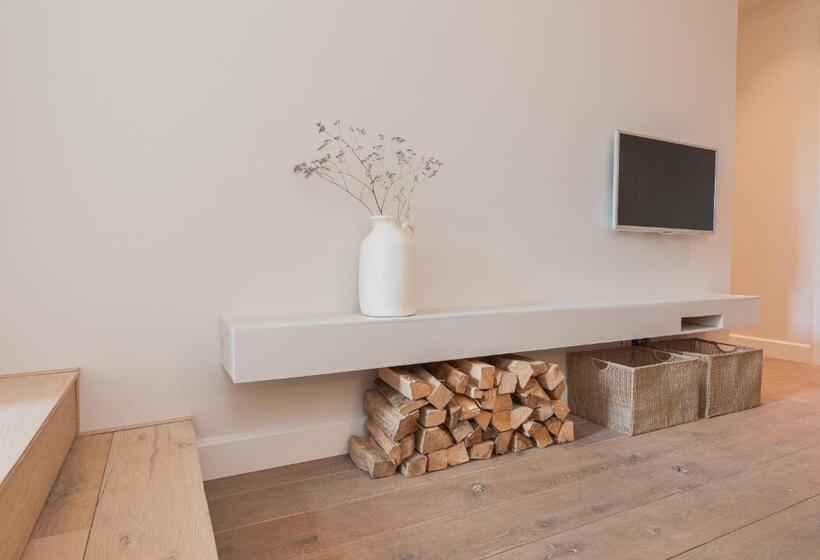 Bed and Breakfast Chez Lindy Country Guesthouse