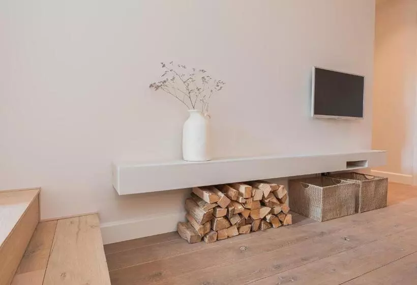 Aamiaismajoitus (B&B) Chez Lindy Country Guesthouse