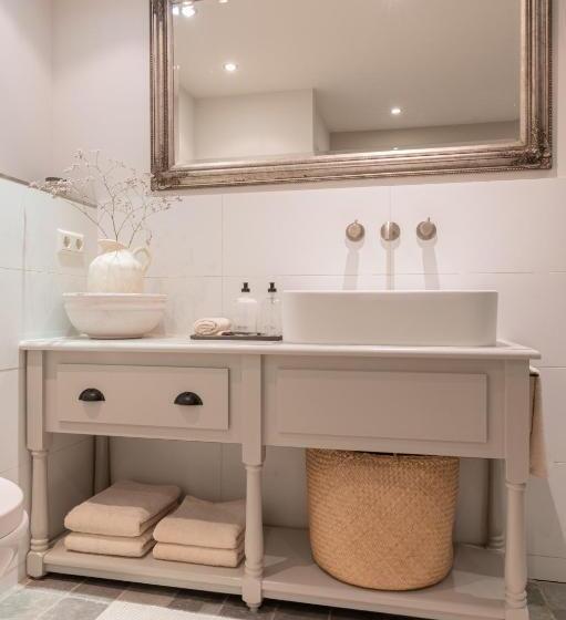 Bed and Breakfast Chez Lindy Country Guesthouse