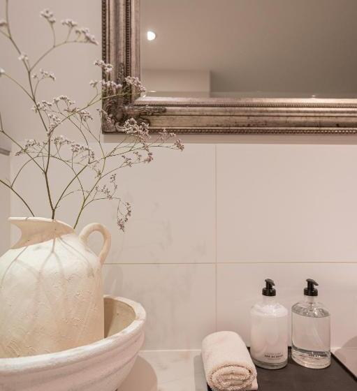 Bed and Breakfast Chez Lindy Country Guesthouse