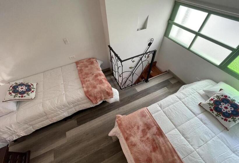 تختخواب و صبحانه La Puerta