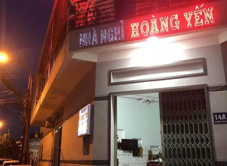 تختخواب و صبحانه Nhà Nghỉ Hoàng Yến Phan Rang