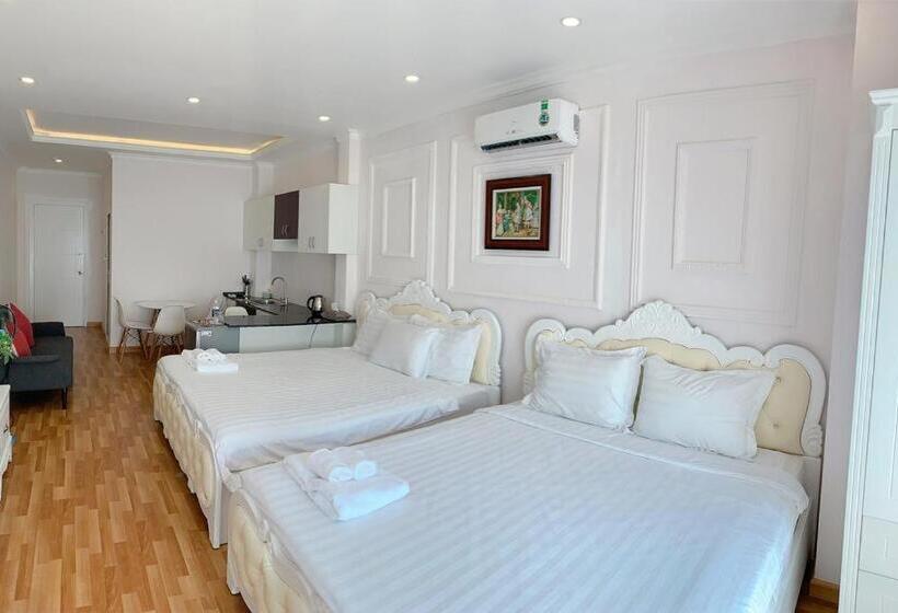 تختخواب و صبحانه Nhà Nghỉ Hoàng Yến Phan Rang