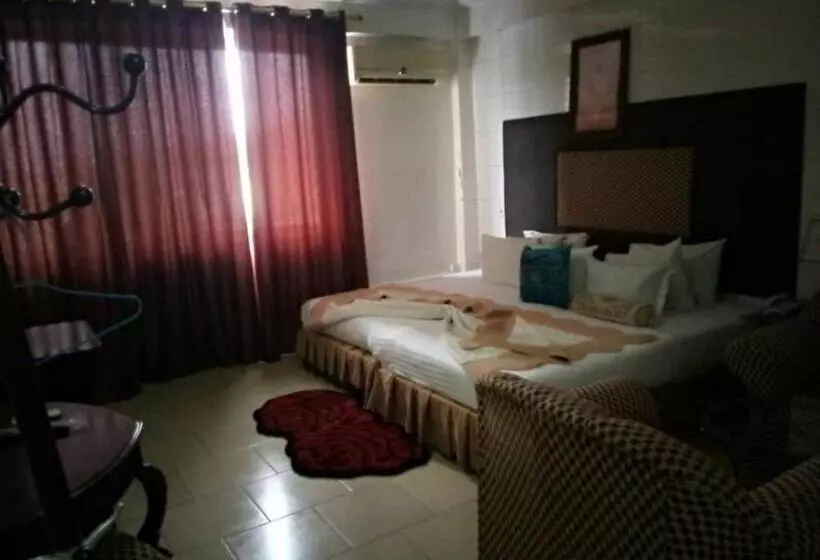 Dream Inn Hotel Ghana