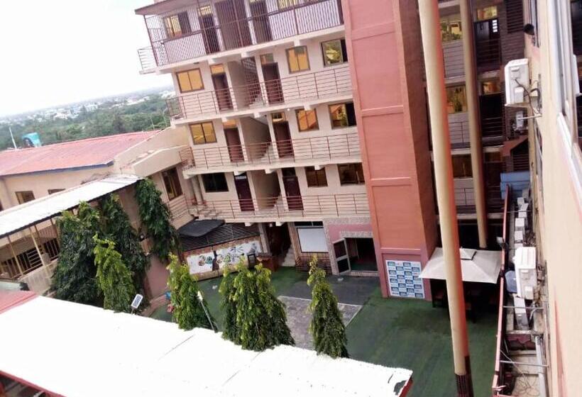 Dream Inn Hotel Ghana