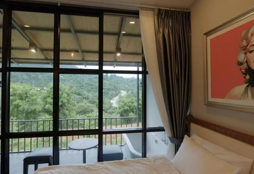 ภูกระทิง เขาค้อ By Gustavia