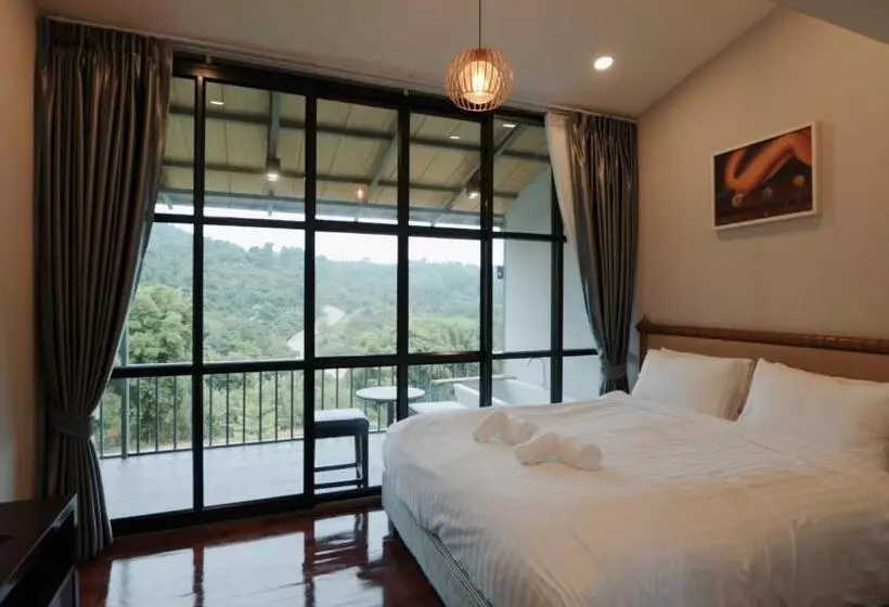 ภูกระทิง เขาค้อ By Gustavia