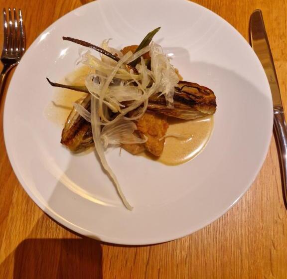 فندق Château Lecusse La Grande Roche Hôtel, Spa, Boutique & Restaurant