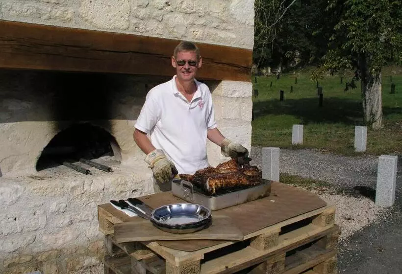 Hotelli Château Lecusse   La Grande Roche   Hôtel, Spa, Boutique & Restaurant