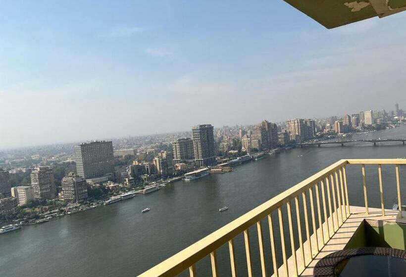 هتل Holiday Nile Cairo