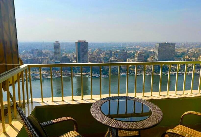 هتل Holiday Nile Cairo