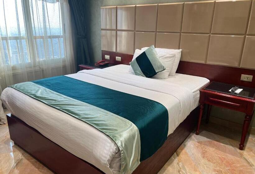 هتل Holiday Nile Cairo