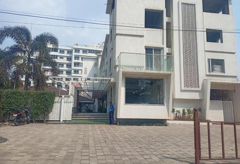 Hotel Treebo Sai Rekha Inn